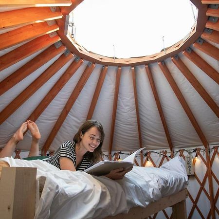 The Yurts At Margo'S Garden, Kiroro Hotel อาคาอิกาวะ ภายนอก รูปภาพ