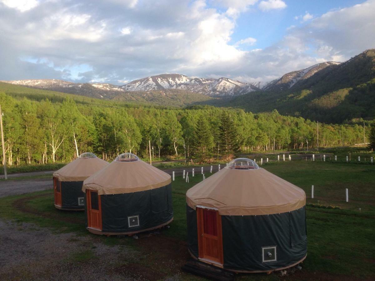 The Yurts At Margo'S Garden, Kiroro Hotel อาคาอิกาวะ ภายนอก รูปภาพ